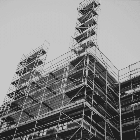 Des échafaudages